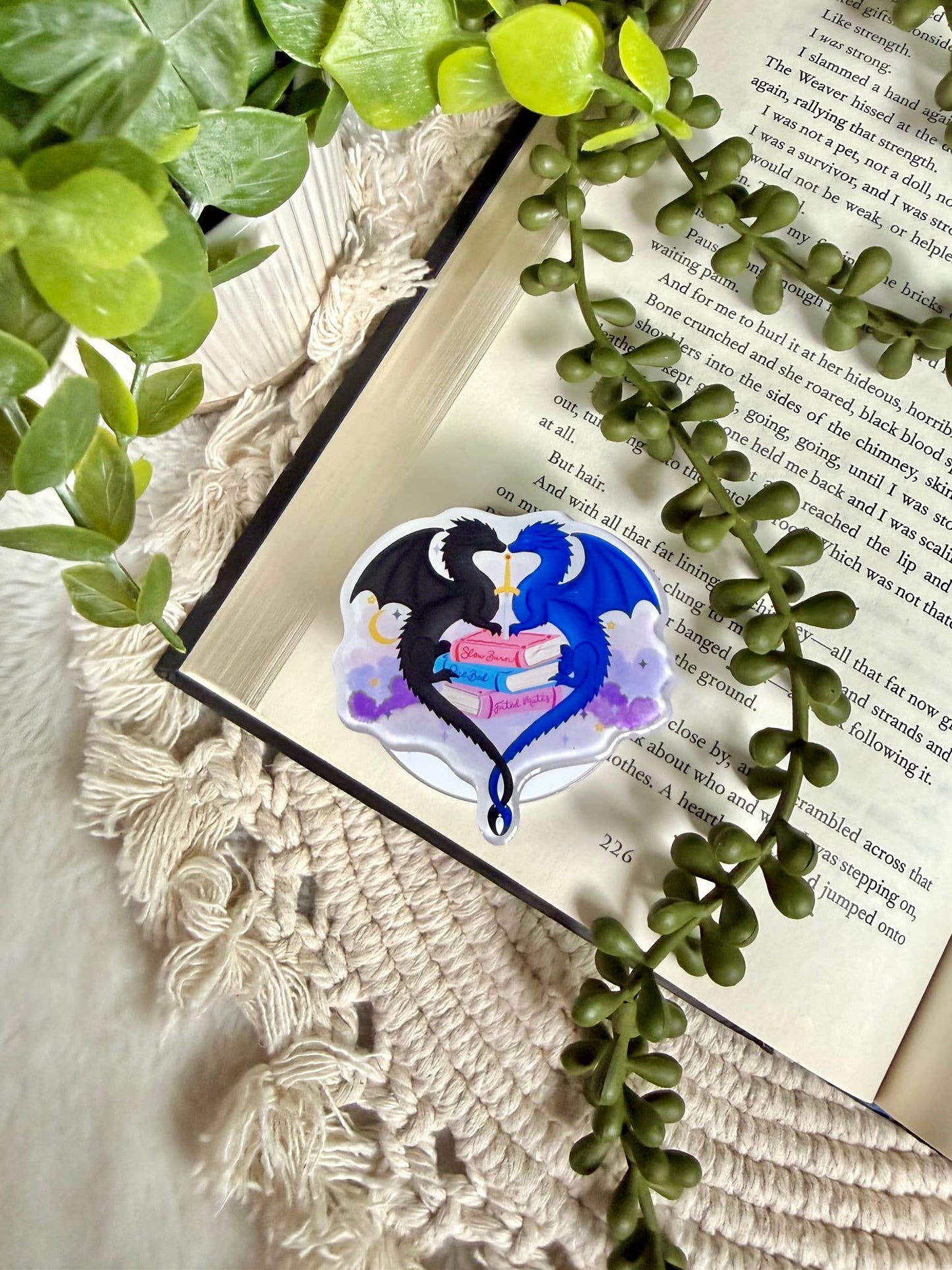 Fantasy Kindle Grip - Fantasy Phone Grip _ Romantasy Grip