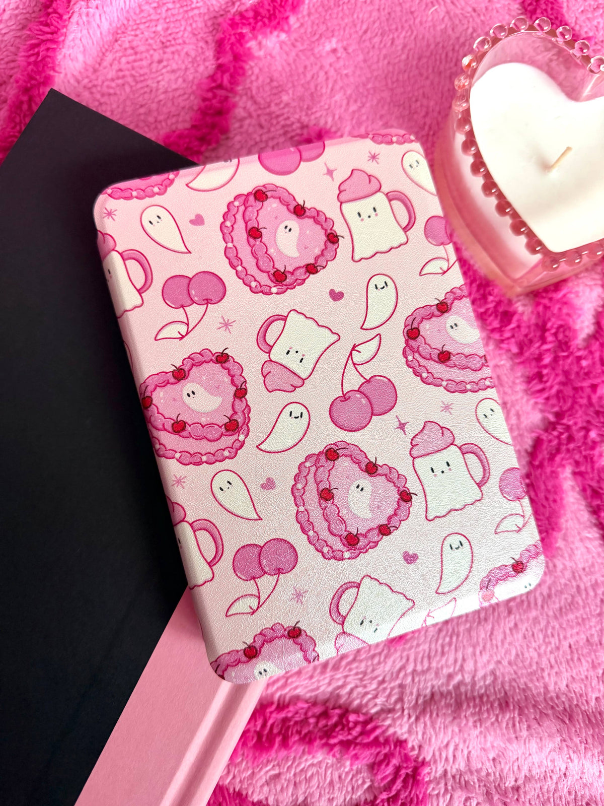 Ghost Cake Kindle Case with clear back 