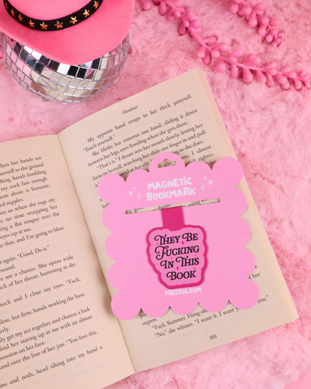 Magnetic Bookmark | They Be Fucking in this Book