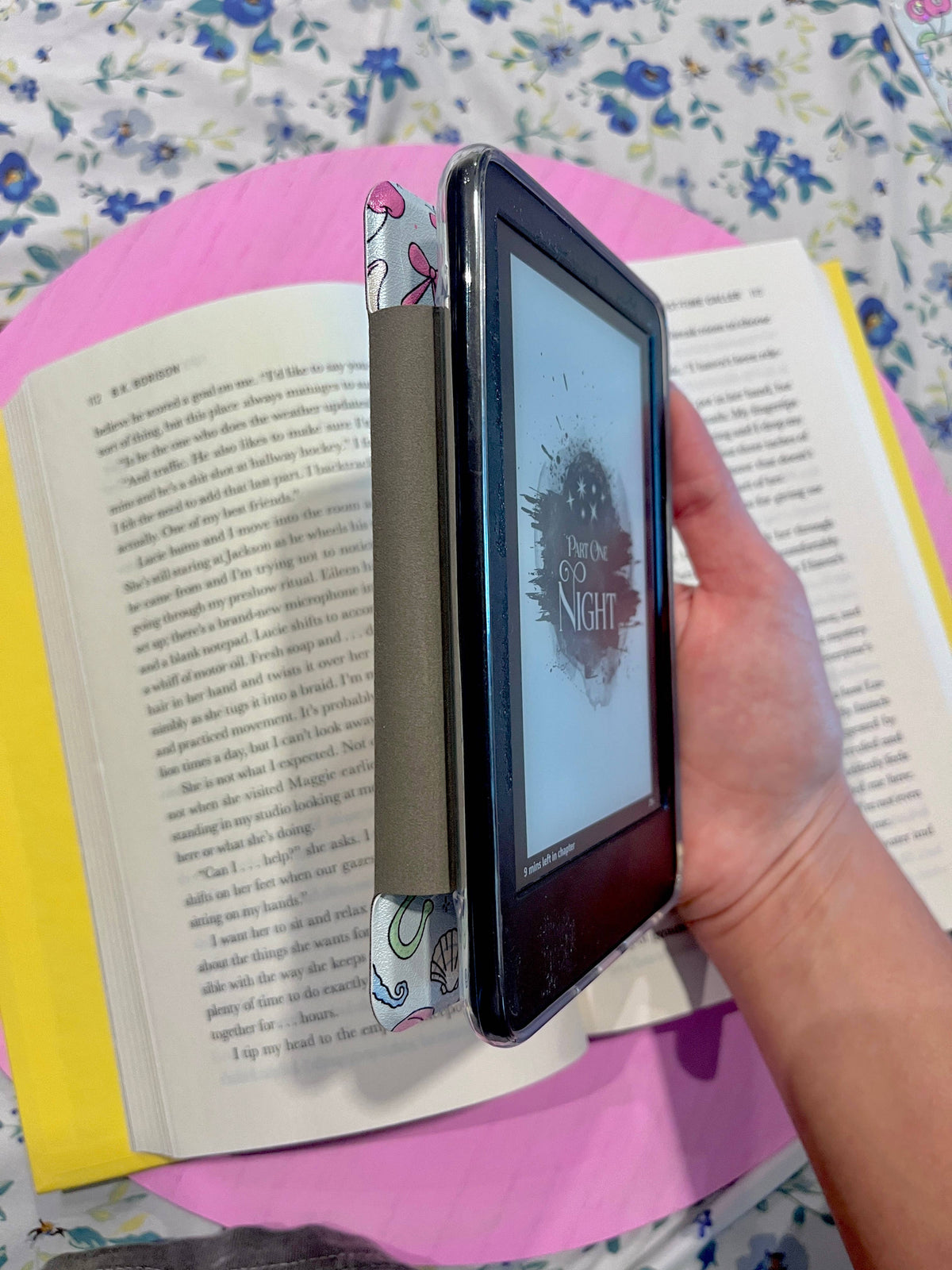 Pink Autumn Kindle Case with clear back  