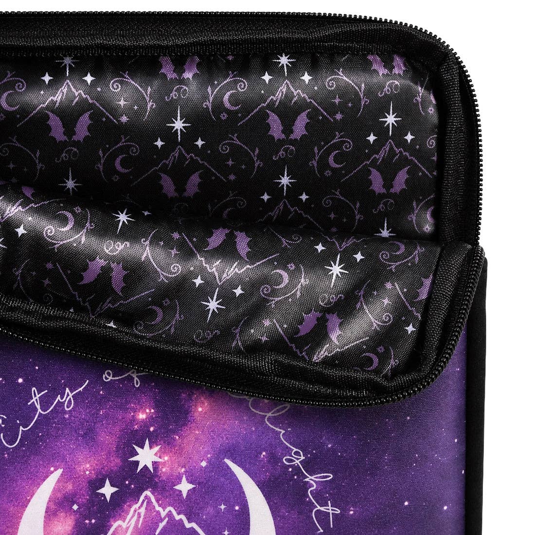 A Court of Thorns and Roses: Velaris E-Reader Book Sleeve (8.5'' x 11'')