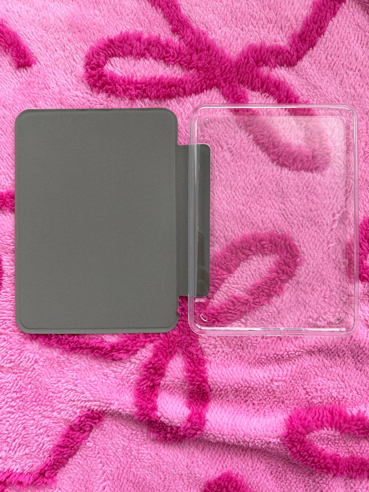 Ghost Cake Kindle Case with clear back 