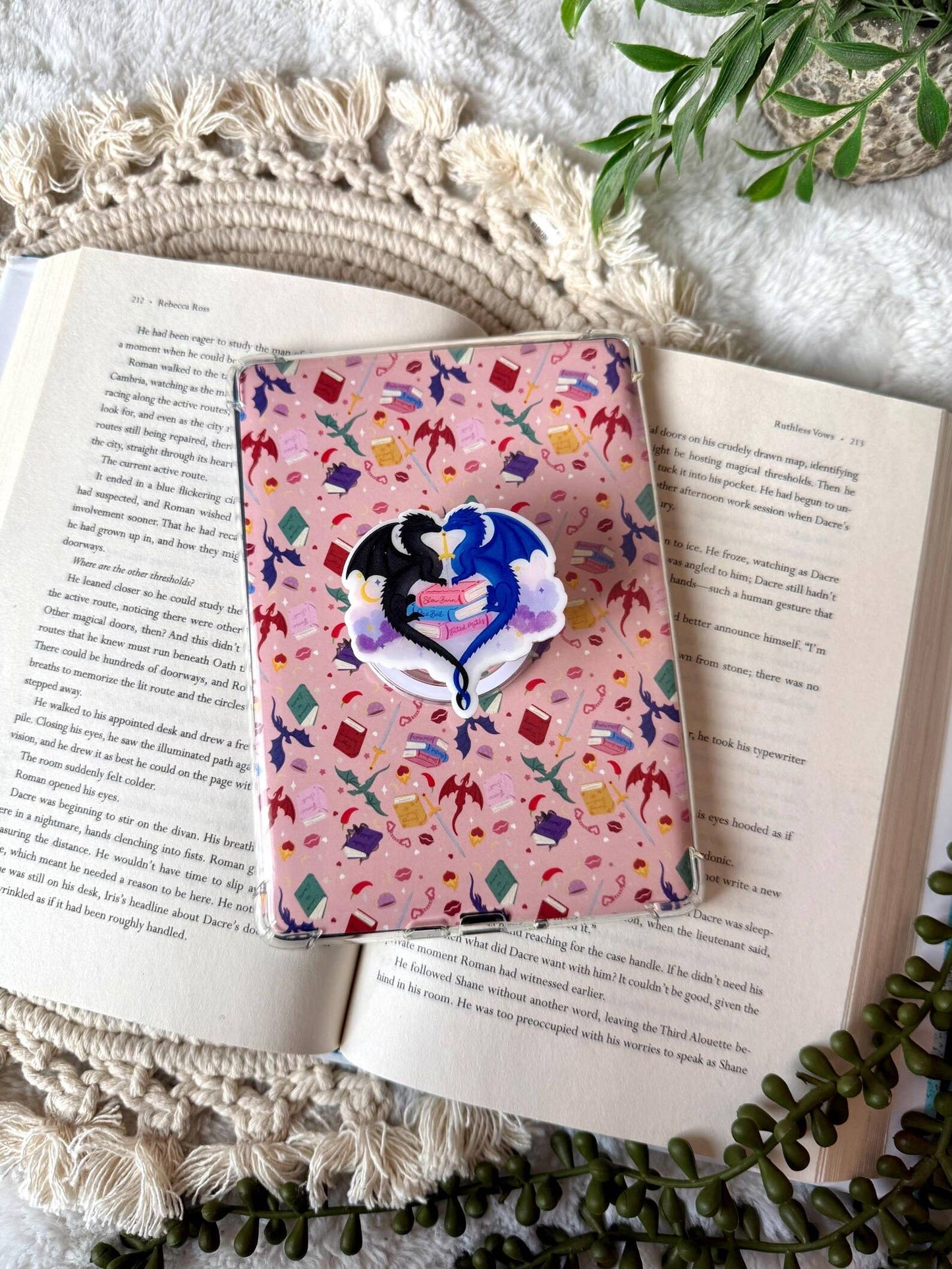 Fantasy Kindle Grip - Fantasy Phone Grip _ Romantasy Grip