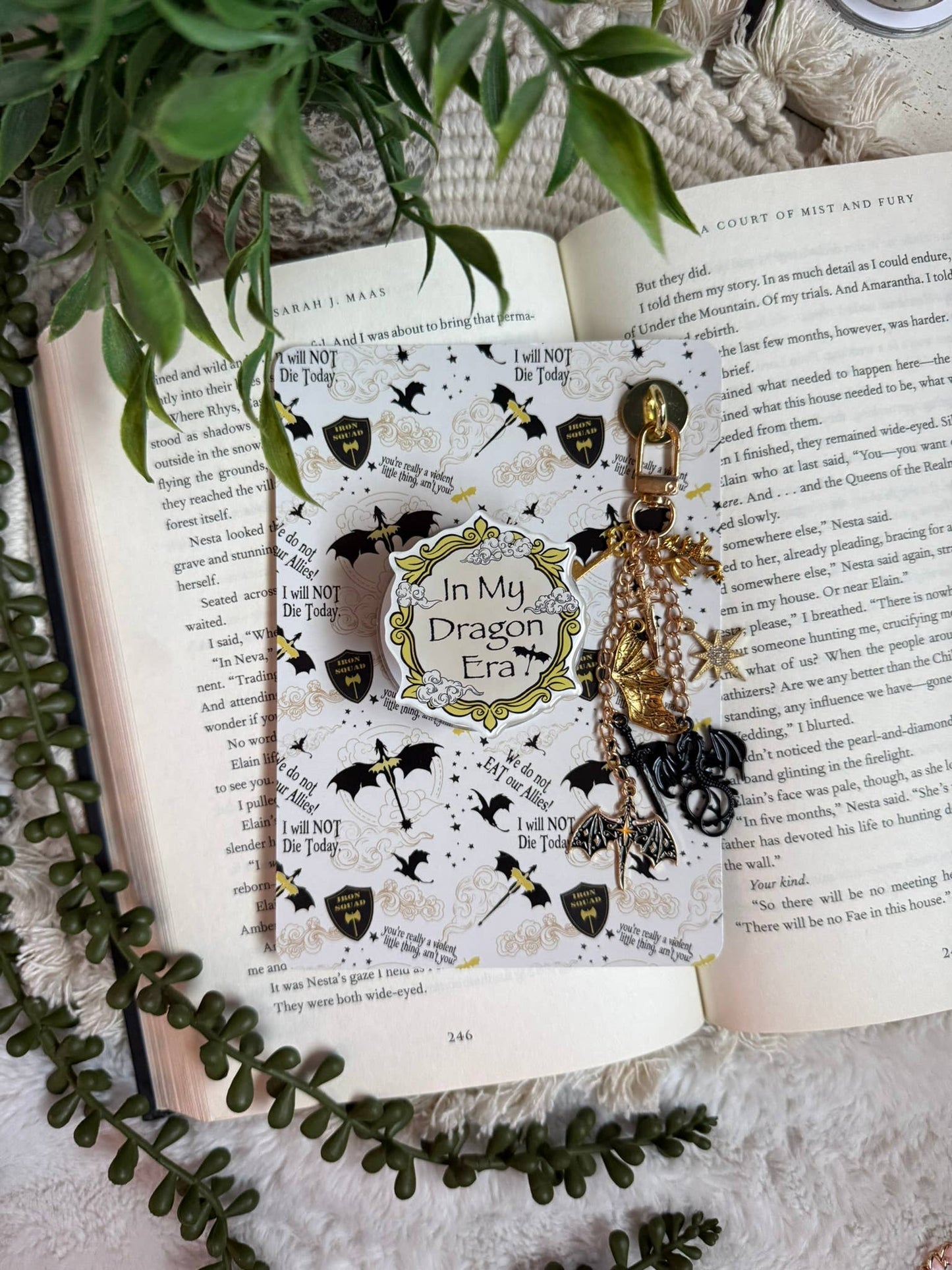 Dragon Era Kindle Grip