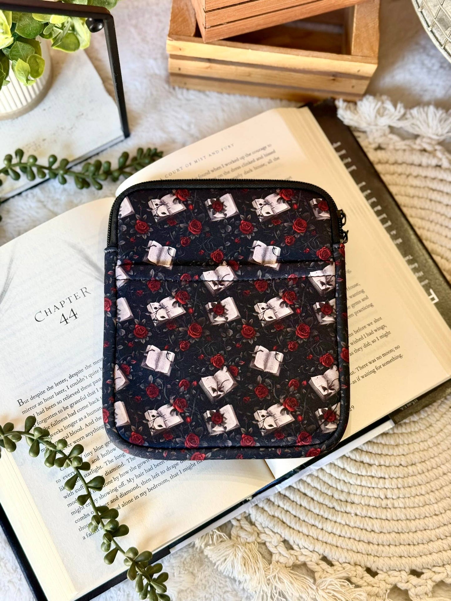 Reading Dark Romance Kindle Sleeve | Kindle Sleeve |Kindle