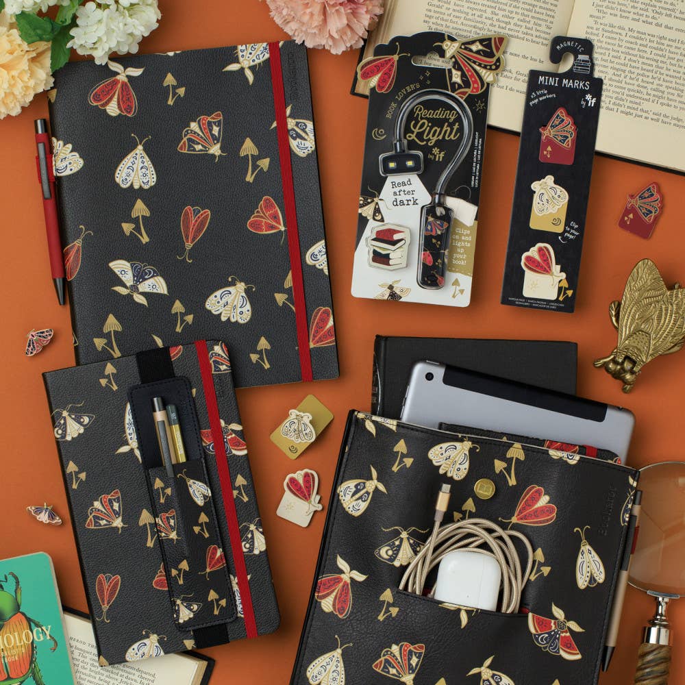Bookaroo Dark Moth Set