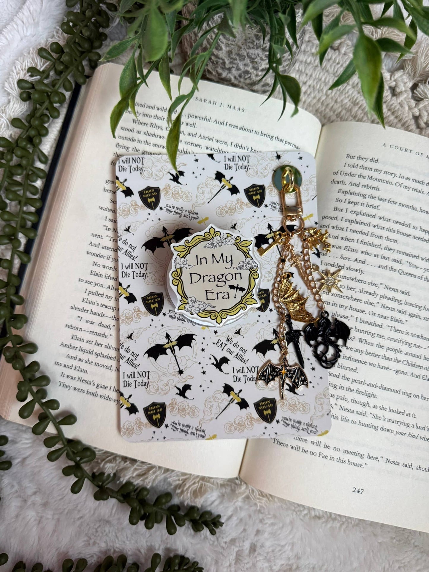 Dragon Era Kindle Grip