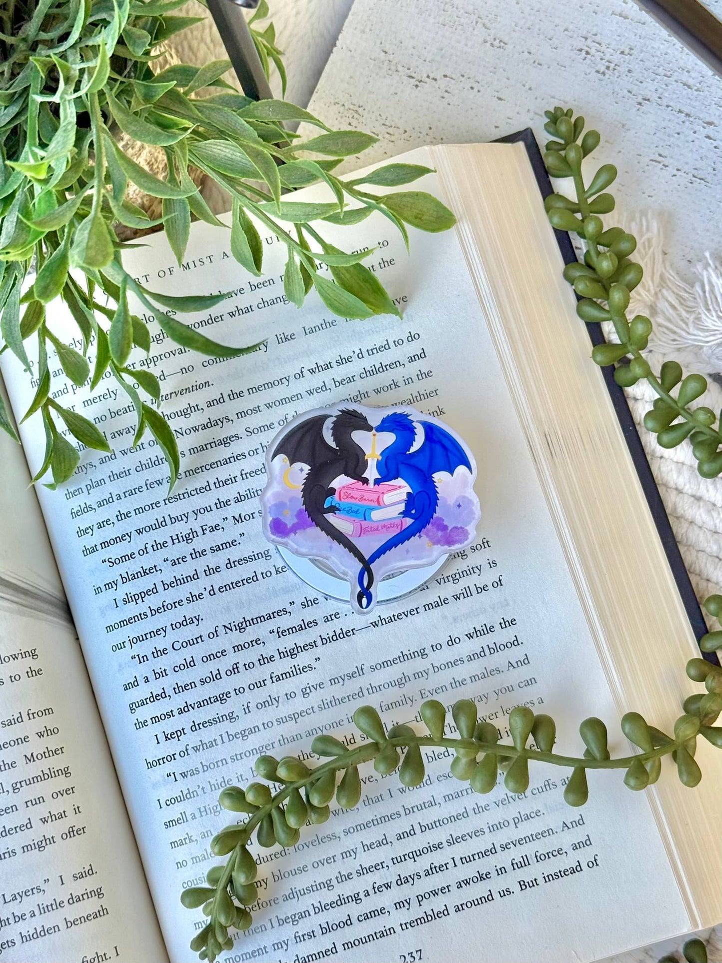 Fantasy Kindle Grip - Fantasy Phone Grip _ Romantasy Grip