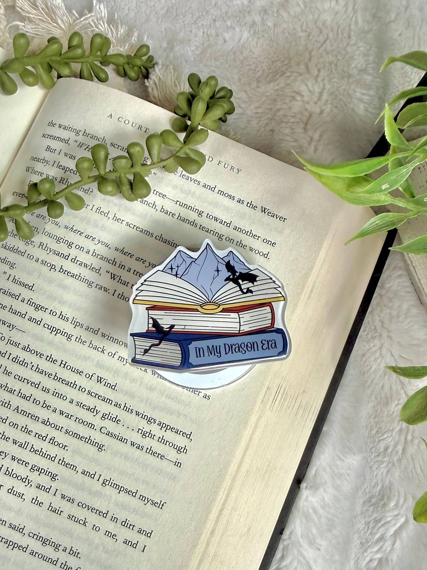 Dragon Era Book stack Magnetic Kindle Grip