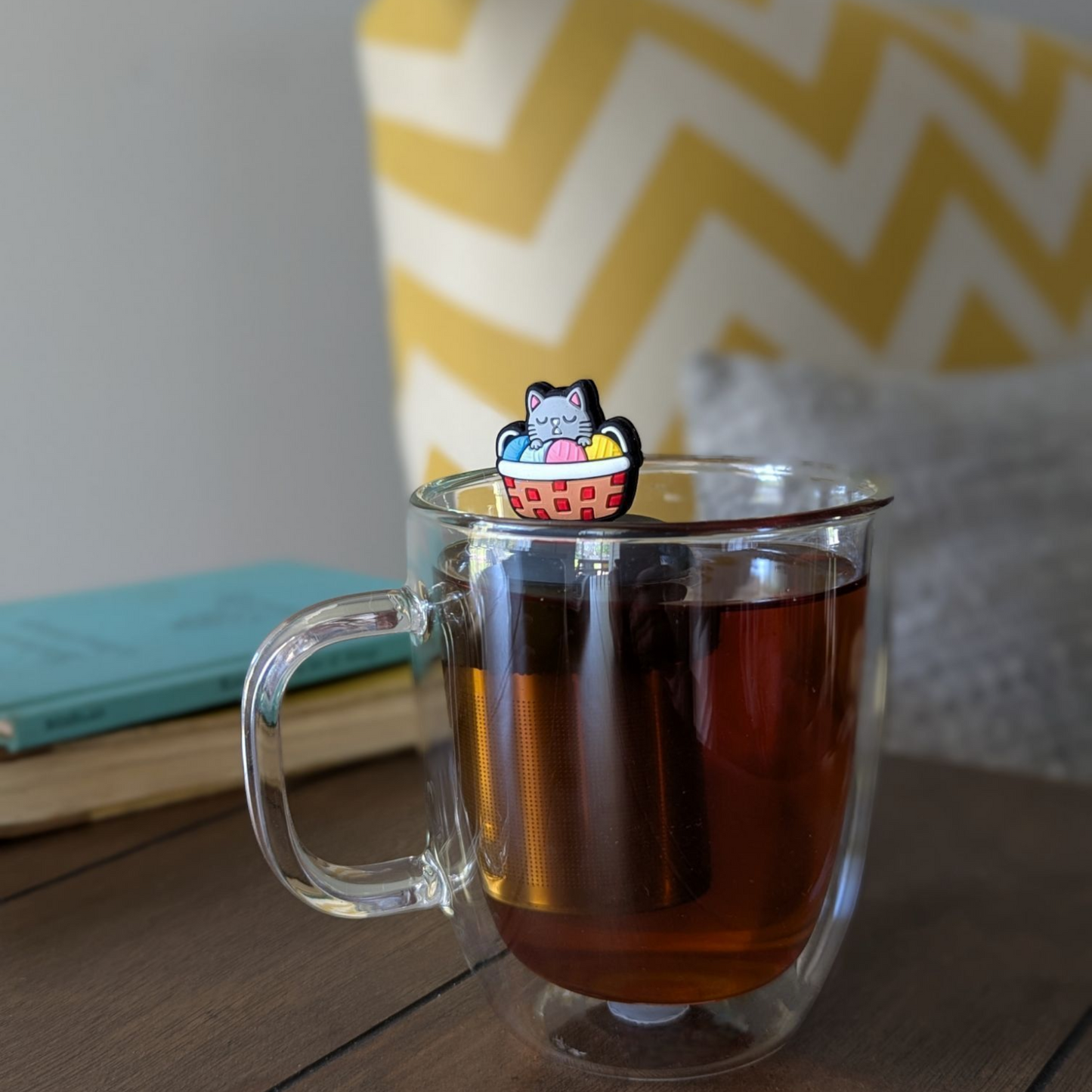 Cat Knitting | Floating Tea Infuser | Black Base |Multicolor
