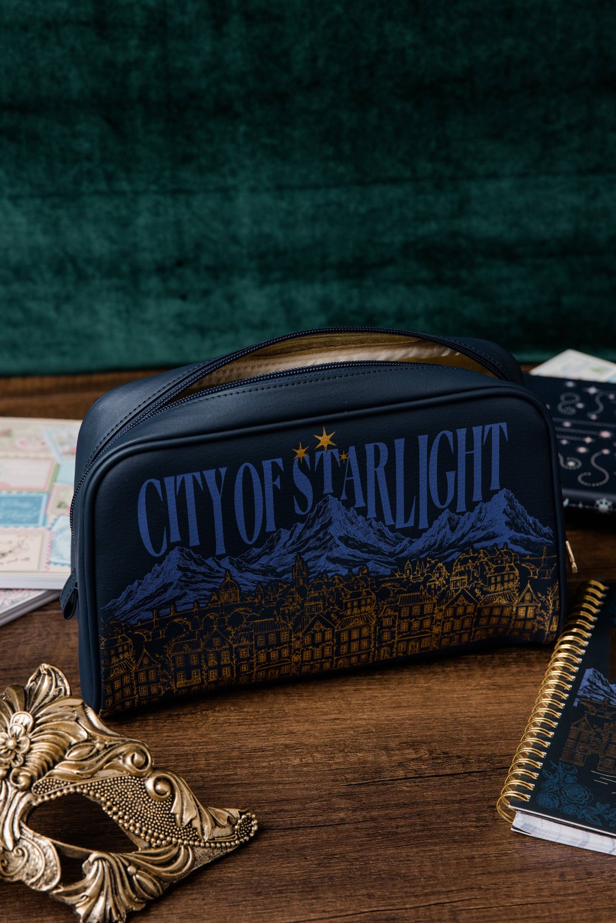 Pouch, Night Court