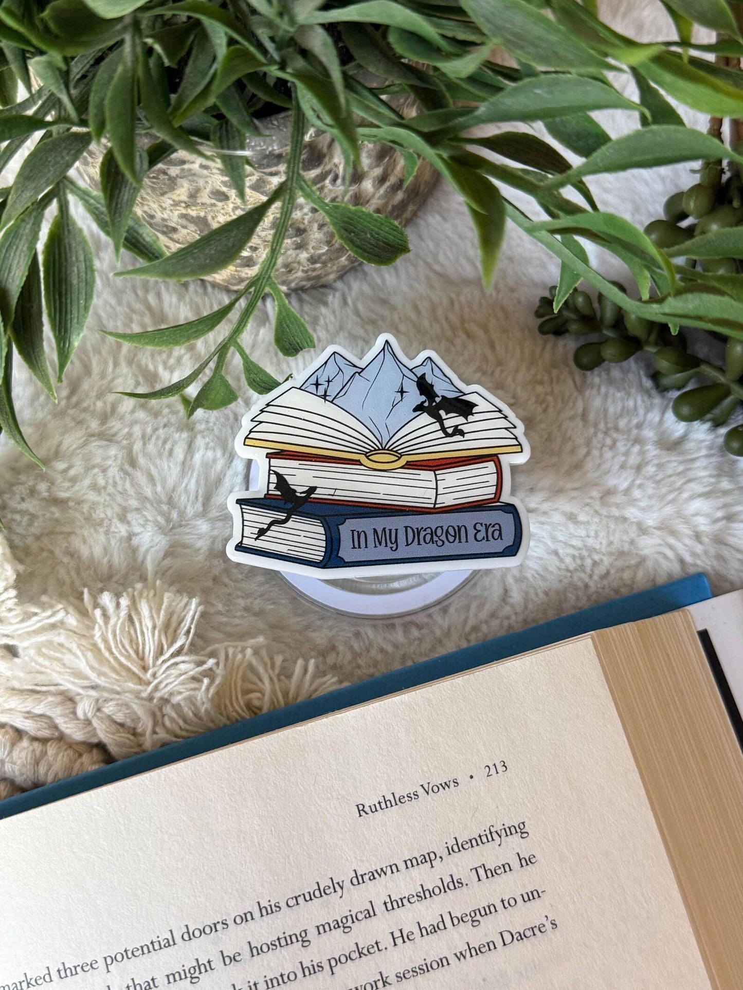 Dragon Era Book stack Magnetic Kindle Grip